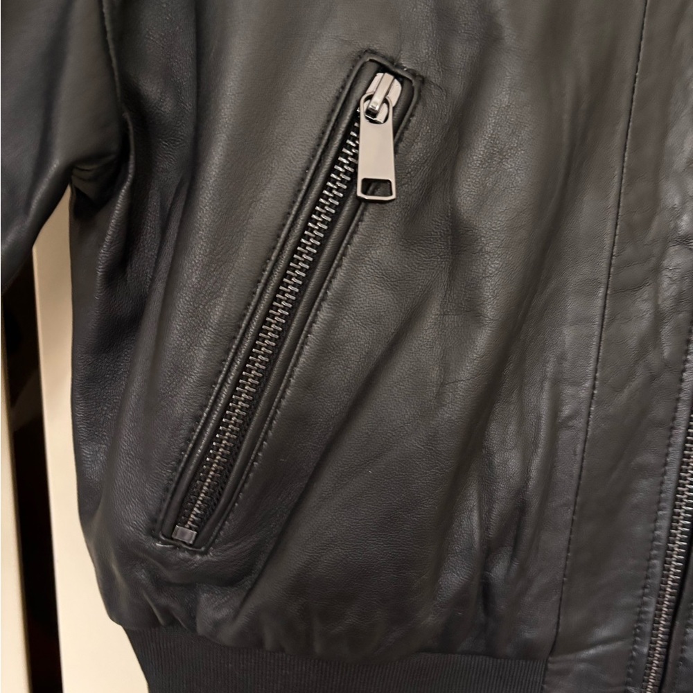 Wilsons Black Leather Paris Bomber Jacket, NWOT size S - Picture 4 of 4
